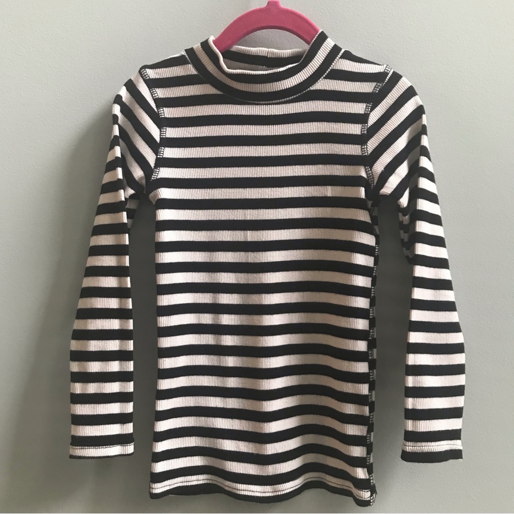 Lil Legs long sleeves striped sweater, size 5.